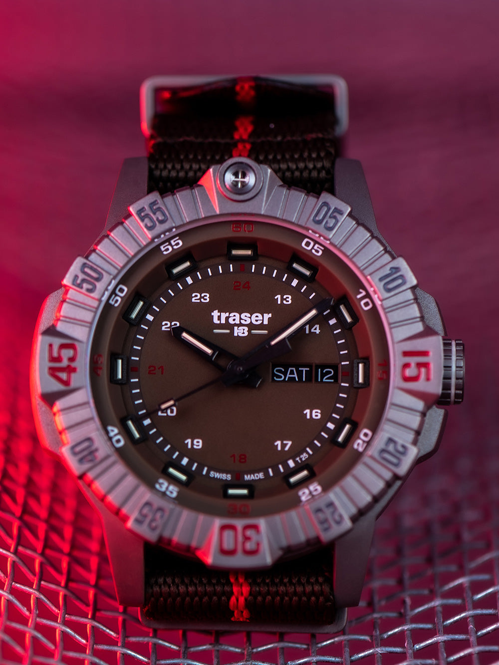 Traser H3 110669 Tactical Brun Titan 46mm