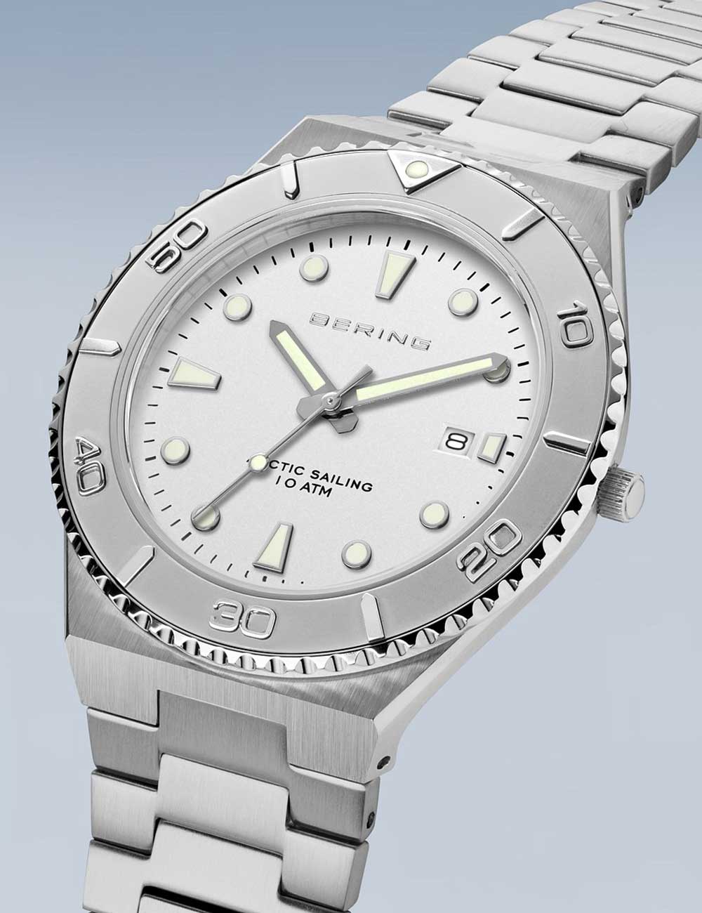 Bering 18940-704 Classic Sport 40mm