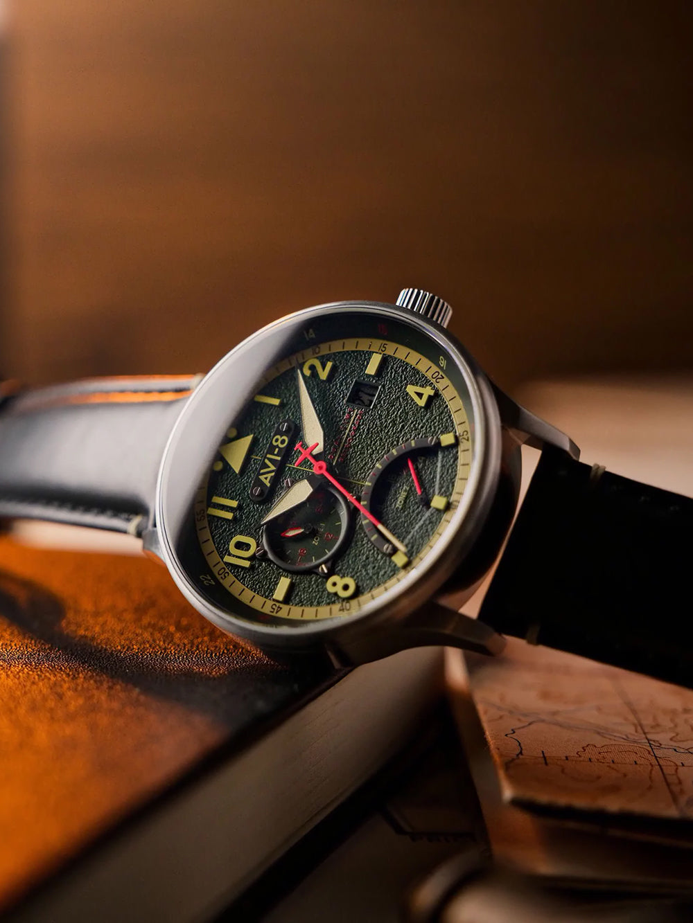 AVI-8 AV-4101-0A Hawker Hurricane McKellar Dual Time 44mm