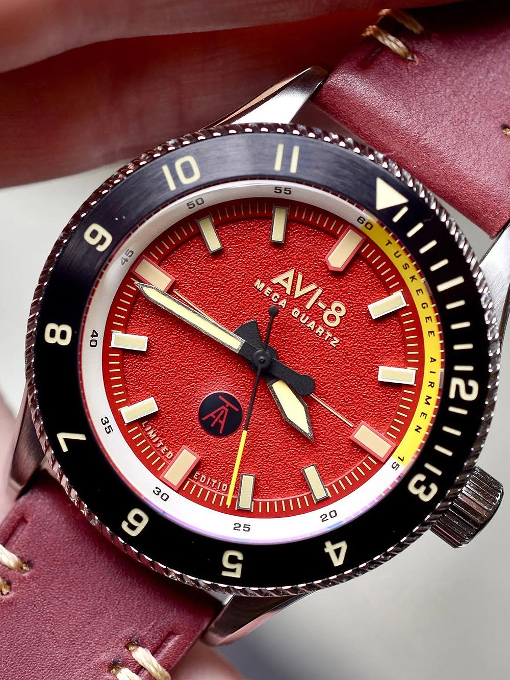 AVI-8 AV-4103-04 Tuskegee Air Limited Edition 40mm