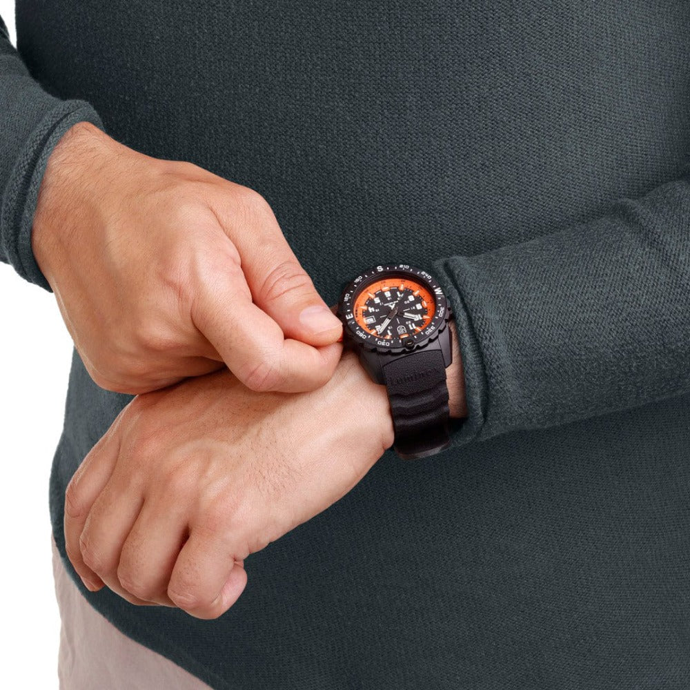 Luminox XB.3739 Bear Grylls Mountain 43mm